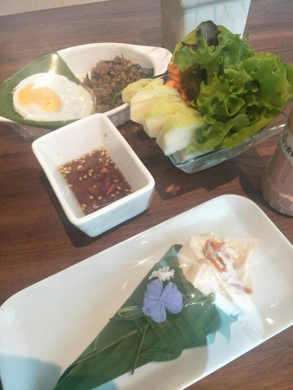 Hotel The White Garden Premier Saraburi Ban Dao Ruang  Exterior foto